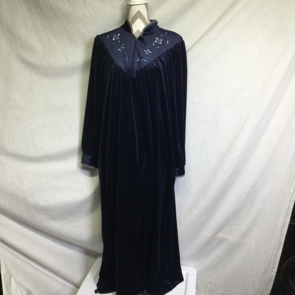 Amanda Stewart Intimates Navy Blue Embroidered Velour 1/2 Zip Long Robe SzL - Picture 8 of 16